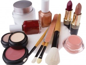 Expired-Cosmetics-Put-Womens-Health-At-Risk